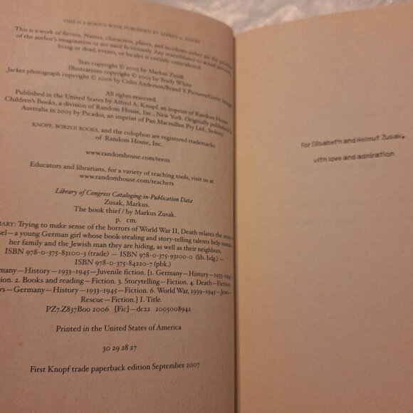 the book thief - Picture 4 of 7